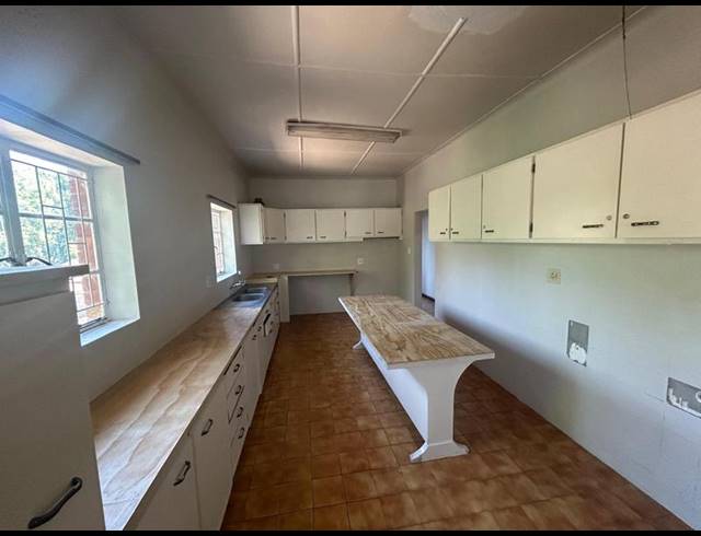 4 BEDROOM PROPERTY TO RENT IN BEZUIDENHOUT VALLEY